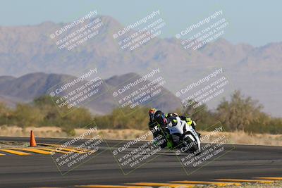 media/Nov-06-2022-SoCal Trackdays (Sun) [[208d2ccc26]]/Turn 14 (930am)/